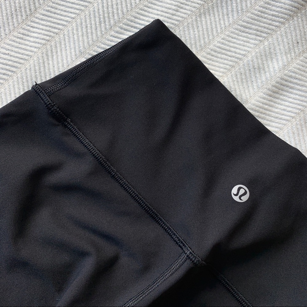 Lululemon Wunder Under High-Rise 1/2 Tight 17” - Picture 5 of 10